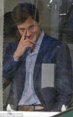 article-0-19DE04A900000578-876_306x492